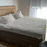 Arbo Lux Апартаменти *