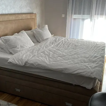 Arbo Lux Apartment *